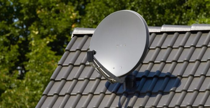 6 Signs Your Satellite Dish Needs To Be Replaced