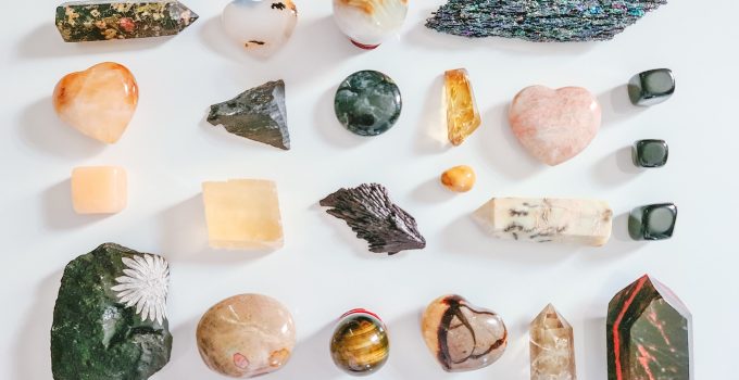 6 Ways To Know If Healing Crystals Are Legit Or Fake